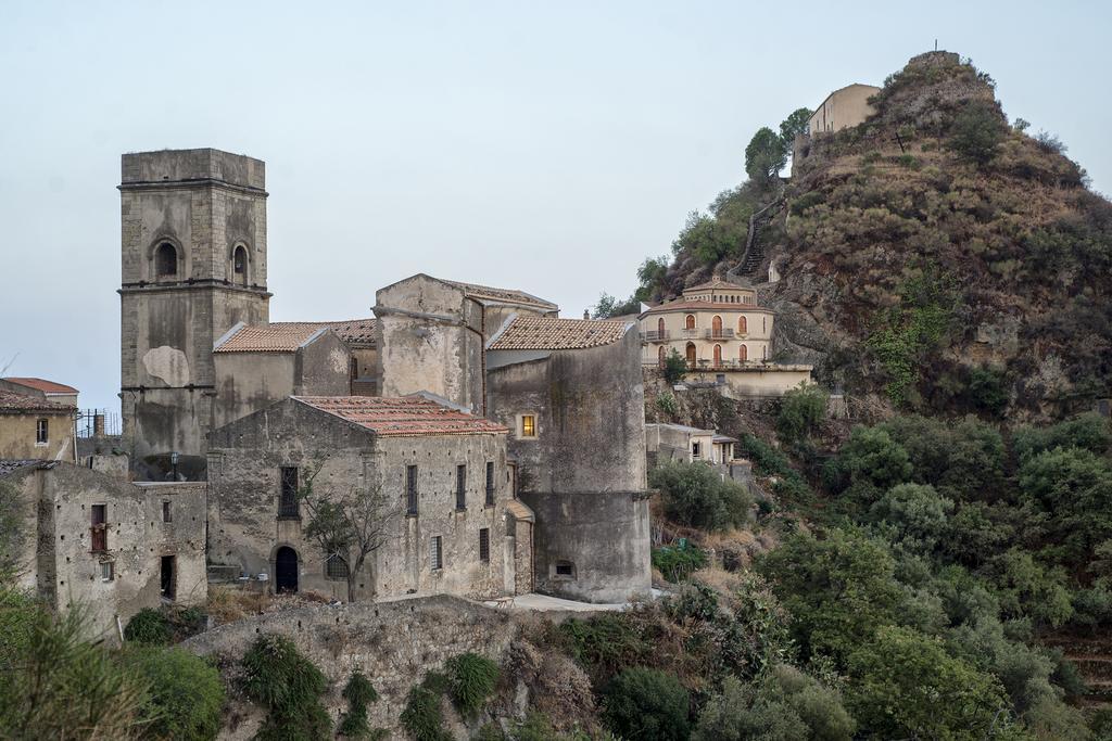 B&B Il Padrino Savoca Exterior foto