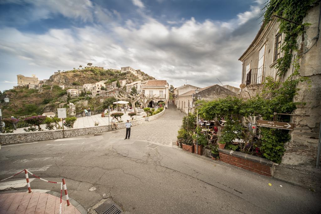 B&B Il Padrino Savoca Cameră foto